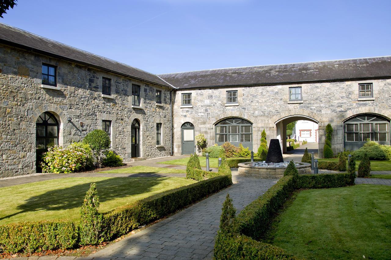 Moyvalley Hotel Self Catering Cottages Esterno foto