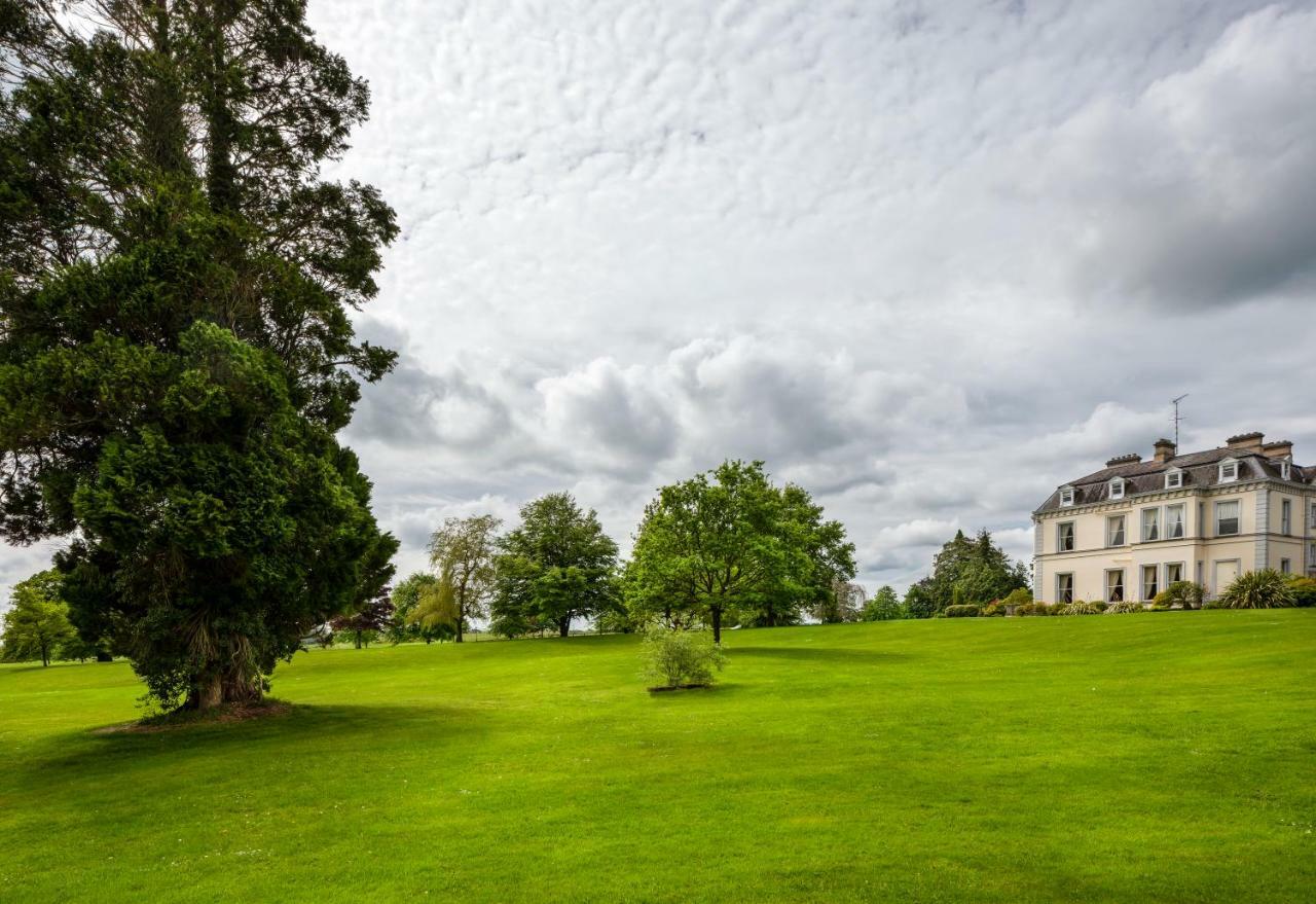 Moyvalley Hotel Self Catering Cottages Esterno foto